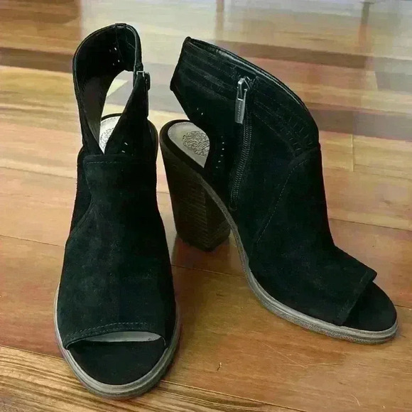 NWOT Vince Camuto heels - Picture 1 of 10